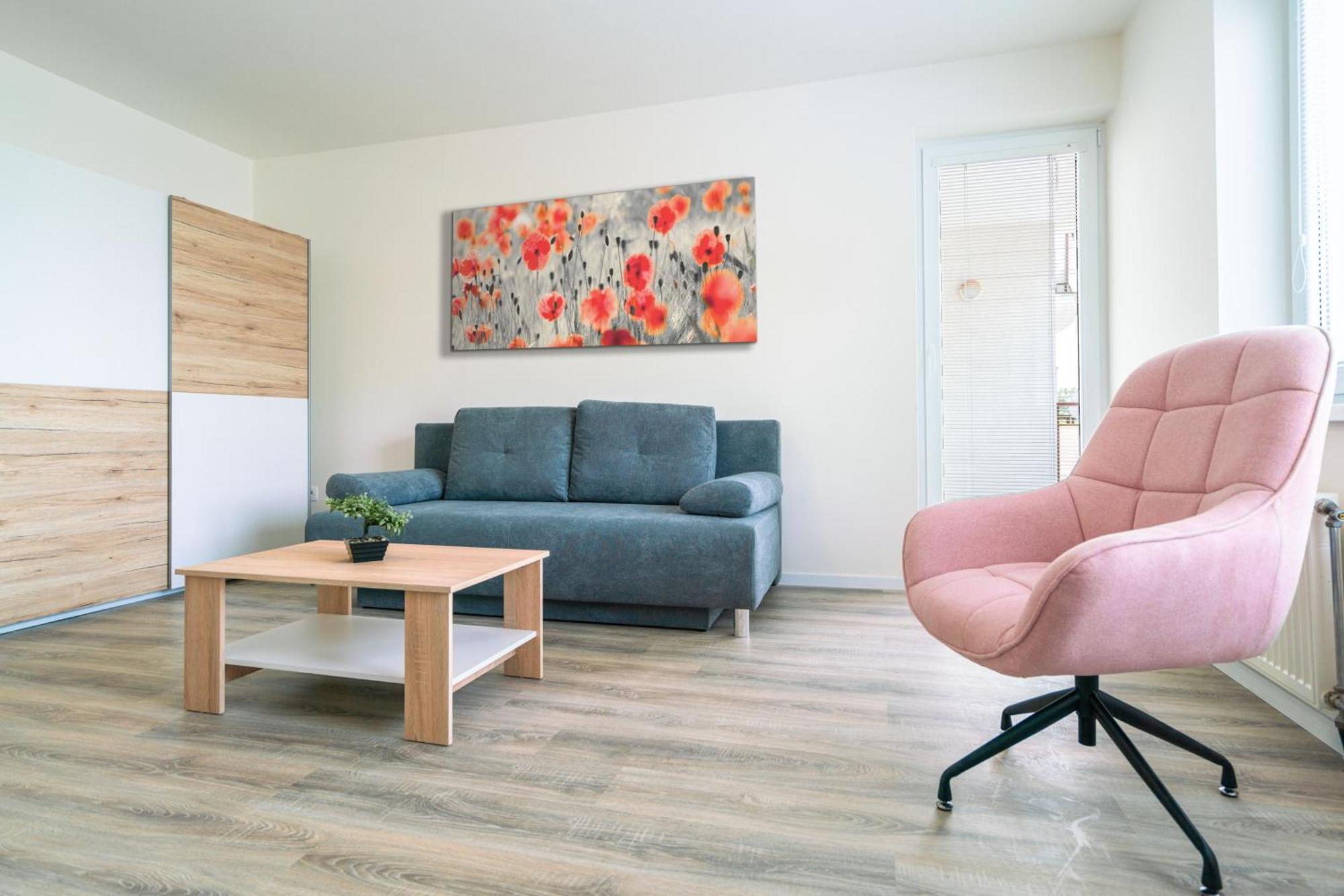 Apartman Zlatovska Trenčín Exteriör bild
