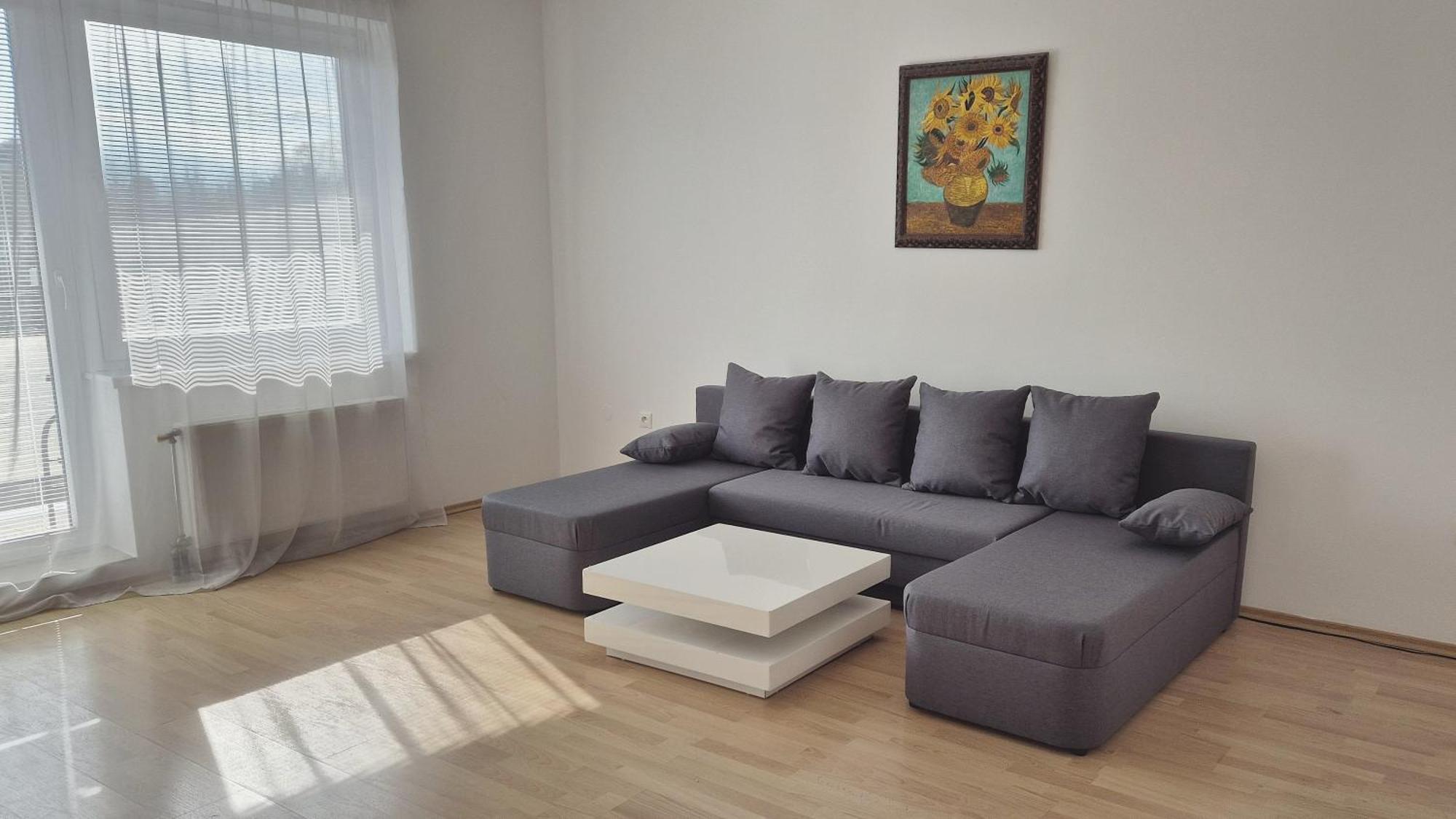Apartman Zlatovska Trenčín Exteriör bild